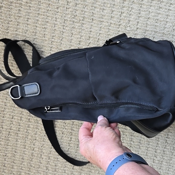 Security Backpack - Picture 3 of 9